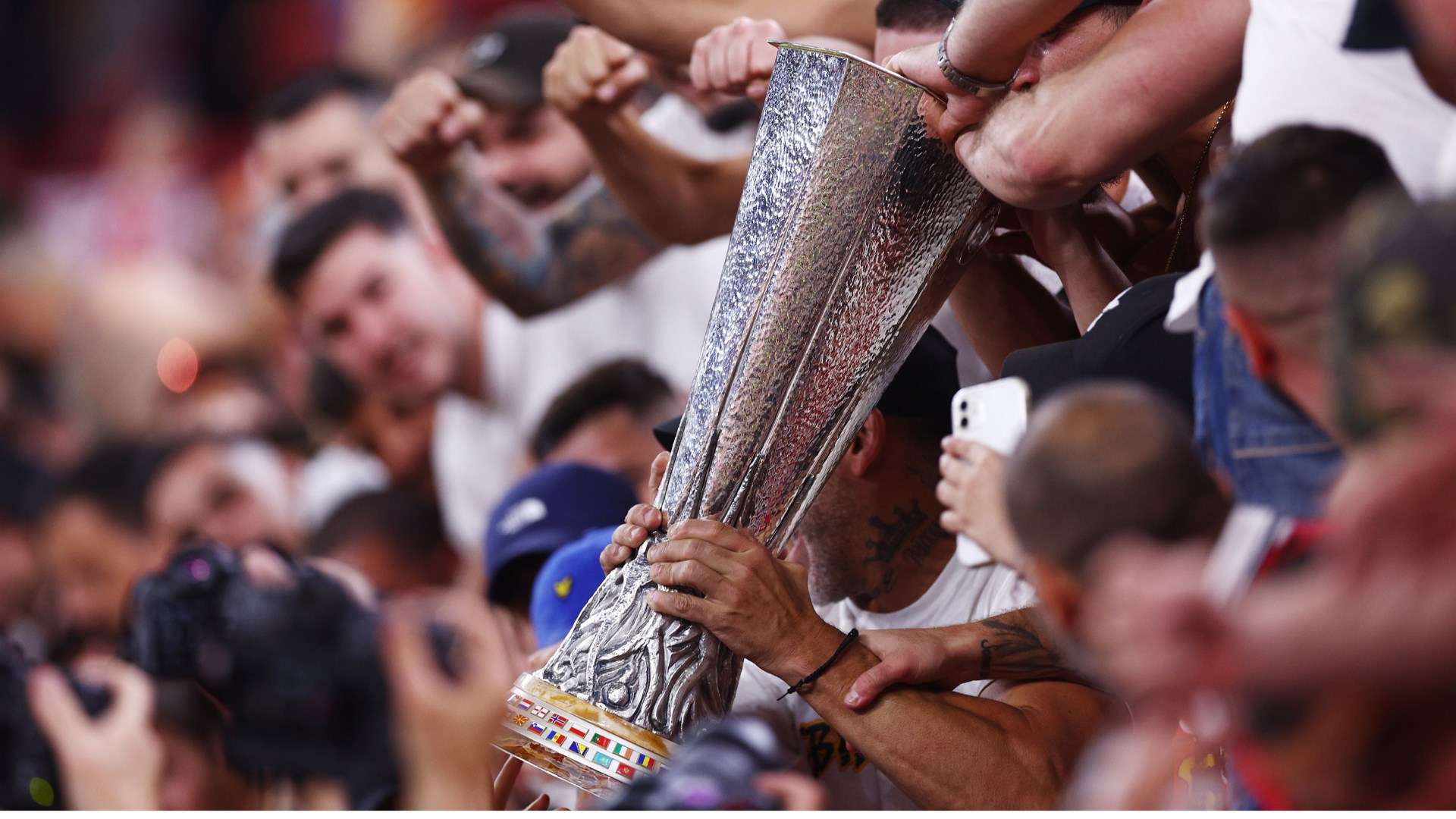 加拉格爾自 加拉格爾自